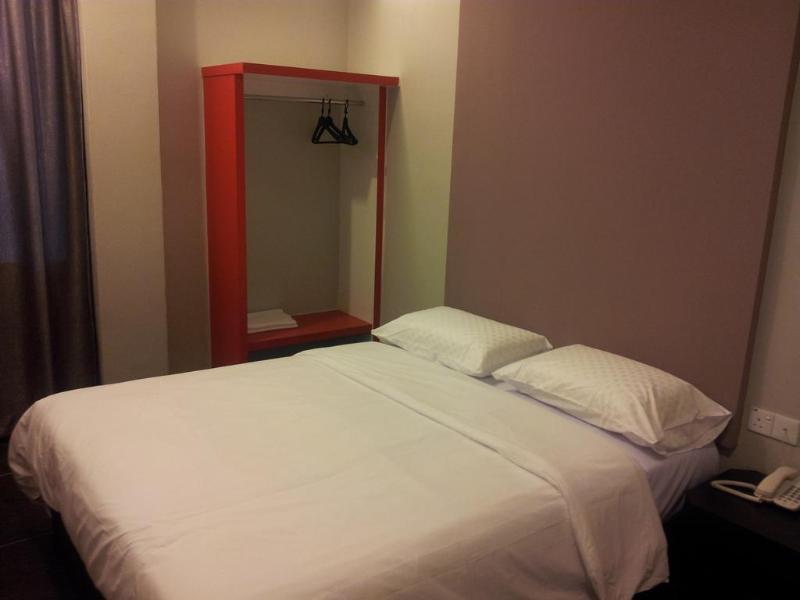 Hotel Golden Court - Tun Abdul Razak Johor Bahru