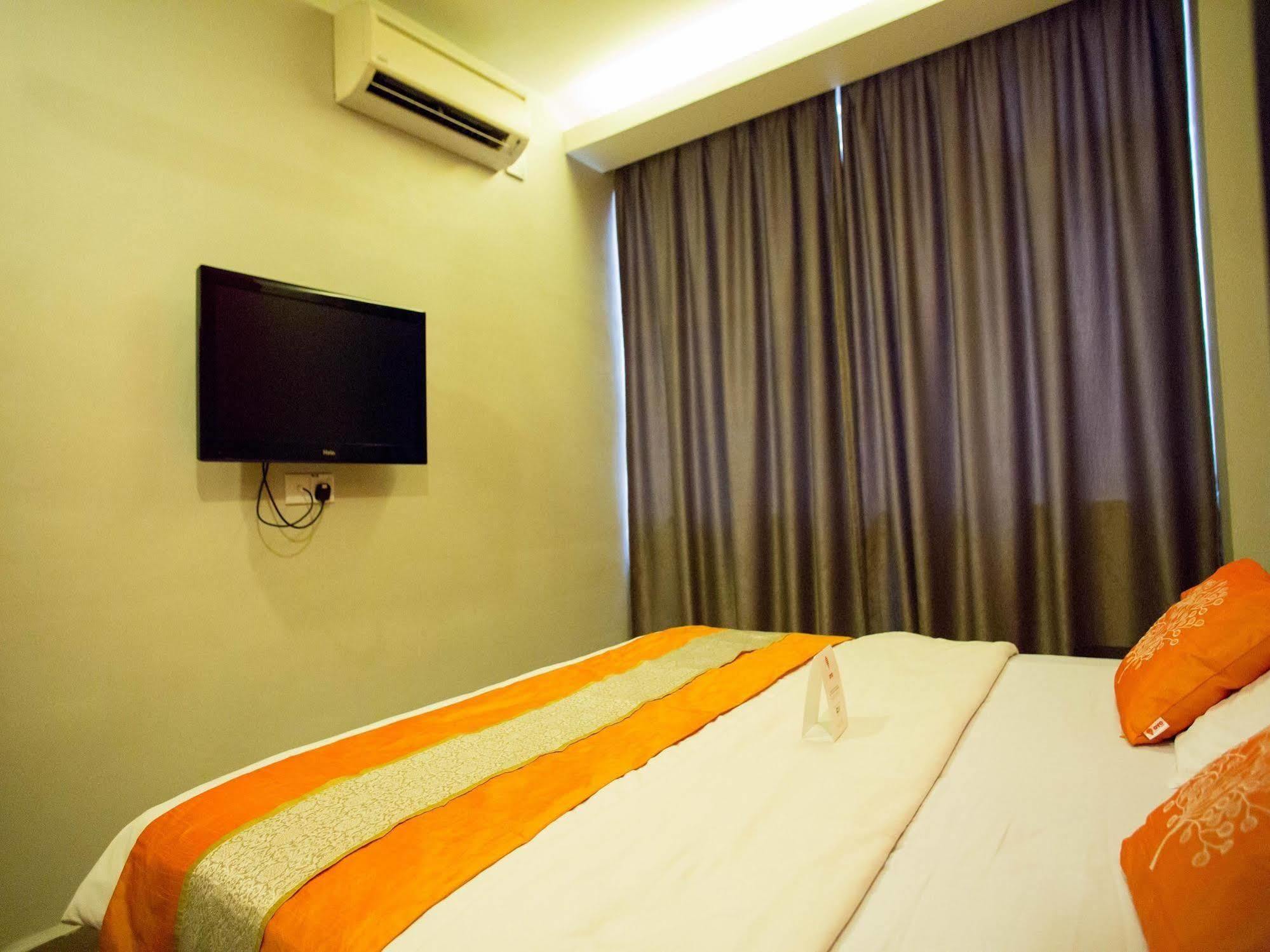 Golden Court - Tun Abdul Razak Hotel 3*