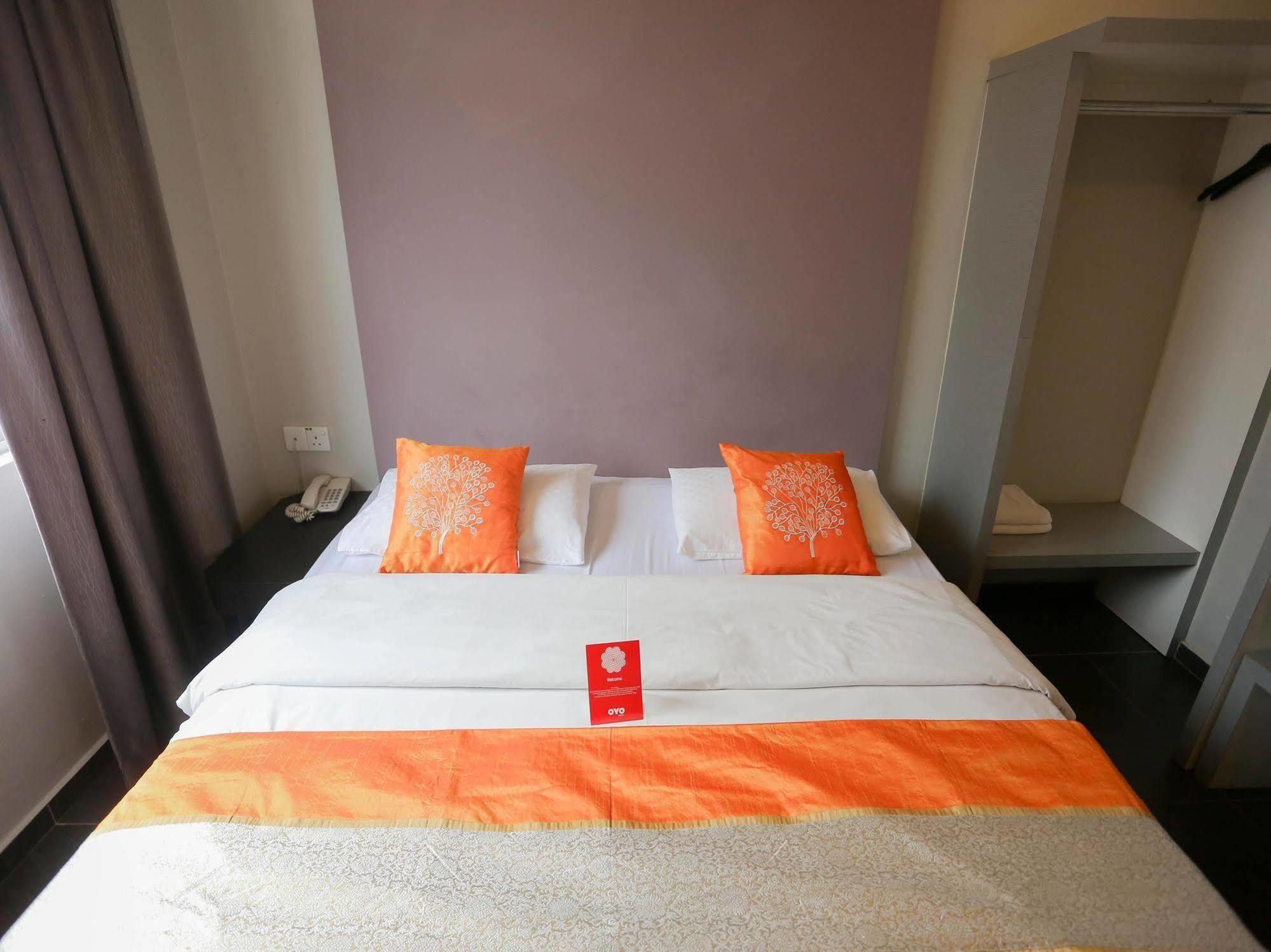 Golden Court - Tun Abdul Razak 3* Johor Bahru